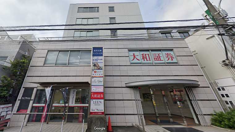 LAVA金沢文庫店